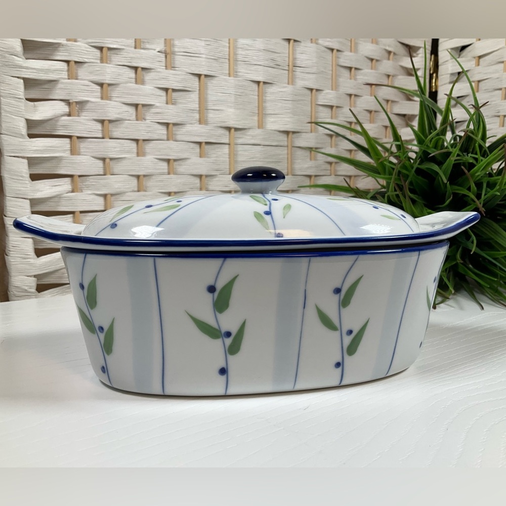Cook Street Butter Boat|Butter Dish - 3 Piece Porcelain Blueberry Floral Vine